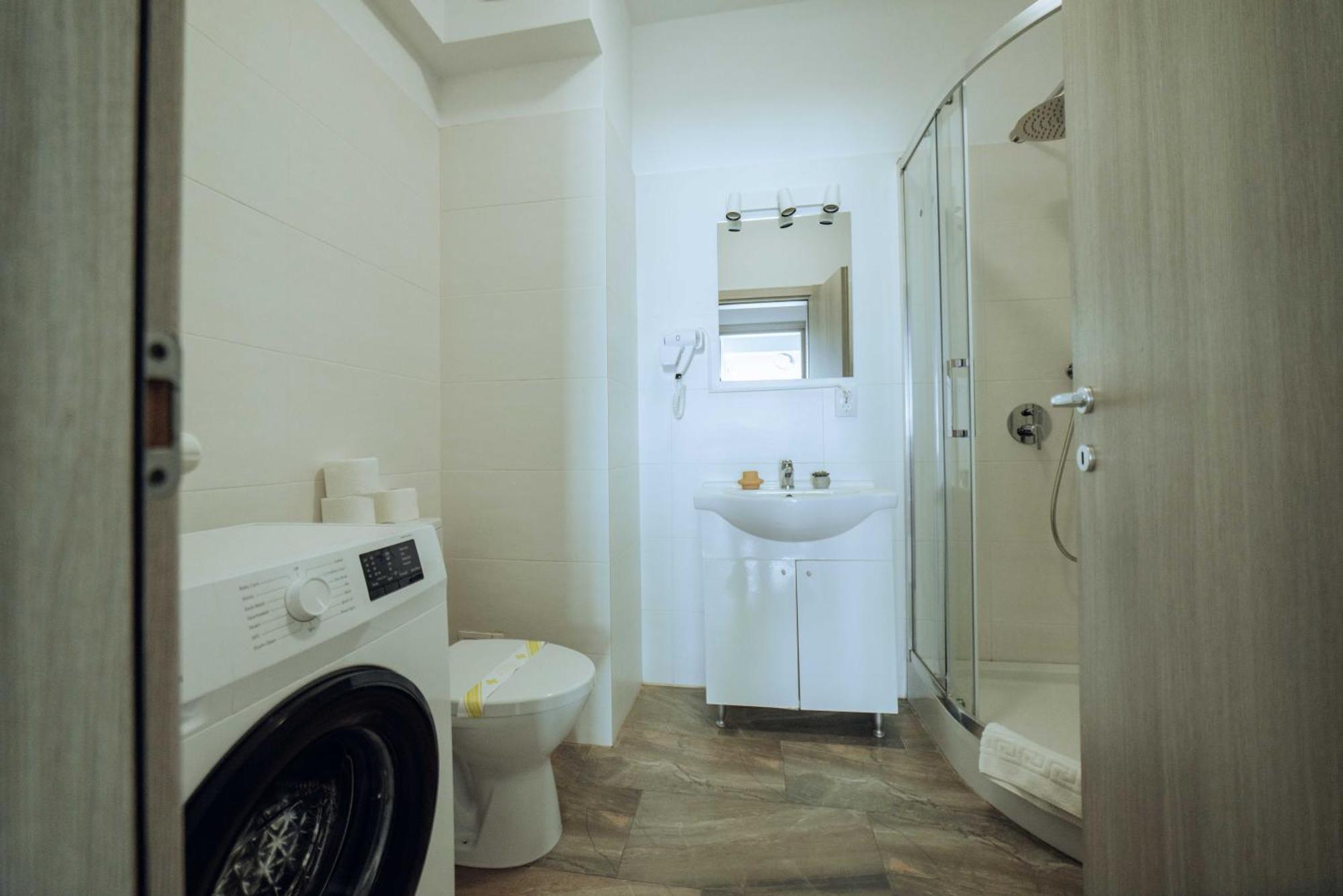 One Residence Collection Apartments Esplanada Tatarasi Iasi Exteriör bild